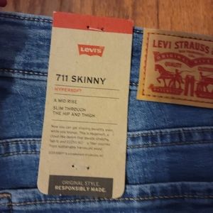 711 Light blue Levis skinny Jeans